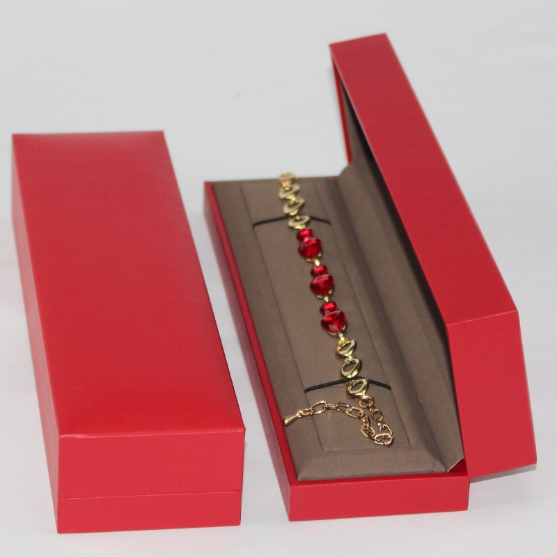 Fine jewelry Packaging box customized High Quality Red bijou collier bracelet box, sponge mousse, taille 243 * 65 * 40mm